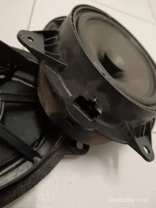 Altavoces Delanteros Toyota Avensis T27