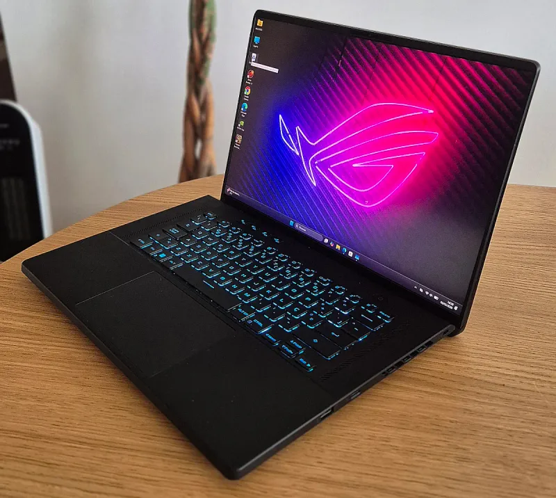 Asus ROG M16 i9 12ª Gen RTX 3070Ti 32GB 1TB