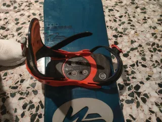 Tabla Snow Nidecker con fijaciones