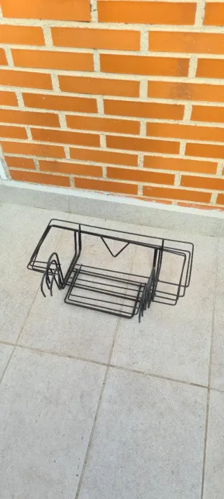 Lote 14 Macetas Rectangulares plásticas y soportes