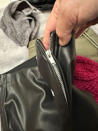 Leggings efecto piel Mango negros