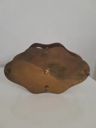 Antica canna da pesca con sei bicchieri