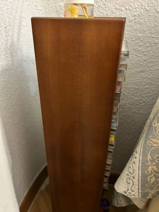 Mueble para CDs de madera