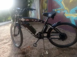 Bicicleta Eléctrica Felt Negra