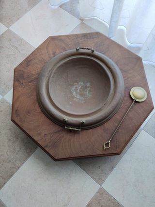 Braser antic.  Brasero antiguo.