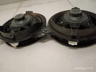 Altavoces Toyota Avensis T27 Traseros
