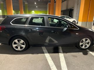 Opel Astra 2012
