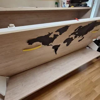 Cama Plegable Roble con Mapa Mundial
