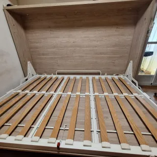 Cama Plegable Roble con Mapa Mundial