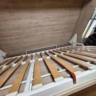 Cama Plegable Roble con Mapa Mundial