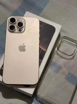 iPhone 16 Pro Max Dorado
