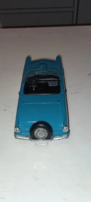 Coche clásico azul Chevrolet