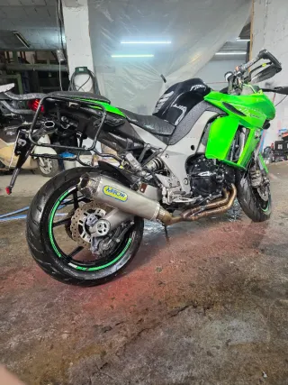 Kawasaki Z1000SX Verde Negra