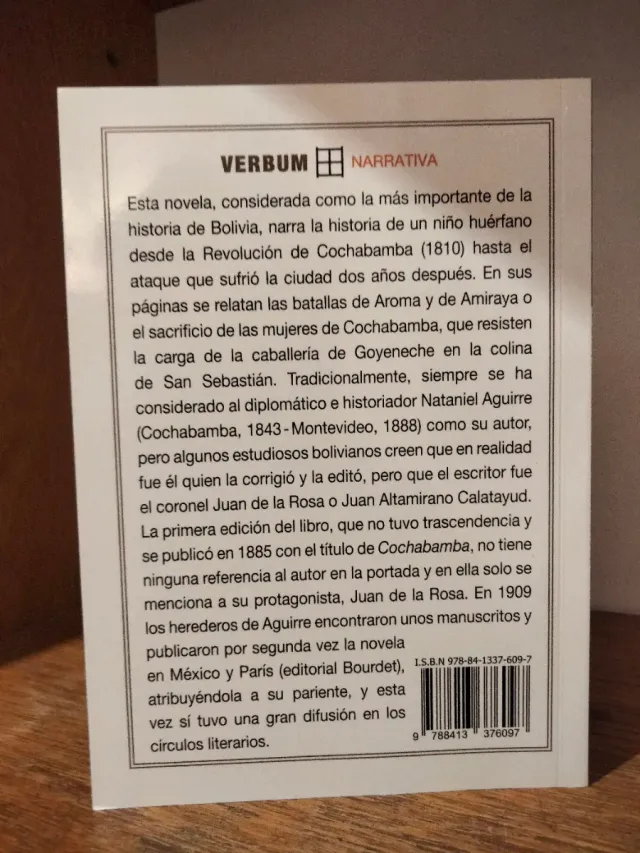Libros variados, tapa blanda, a 12 d cada uno