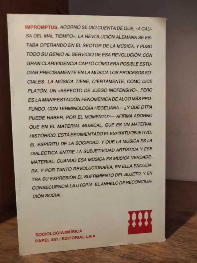 Libros variados, tapa blanda, a 12 d cada uno