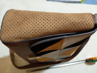 Bolso de hombro con asa en perfectas condiciones