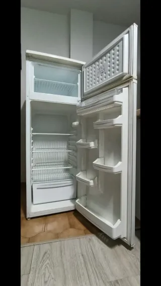 Gran Frigorífico 2 puertas. Funciona TODO. Chollo