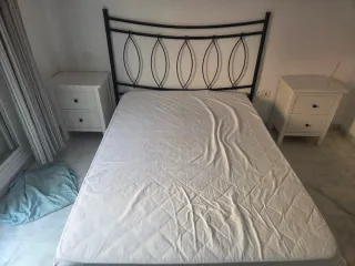 Conjunto somier, cabecero colchón y mesitas