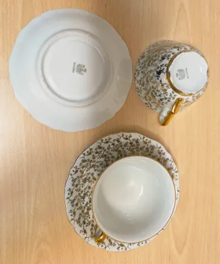 Set 2 tazze da tè vintage oro e bianco