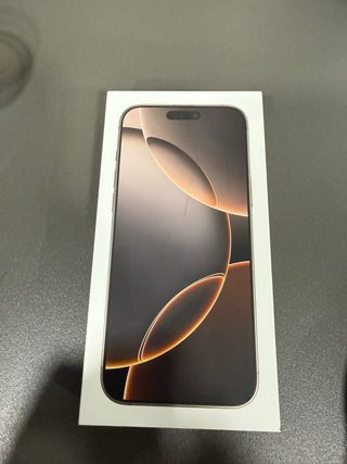 iPhone 16 Pro Max 256GB Desert Titanio
