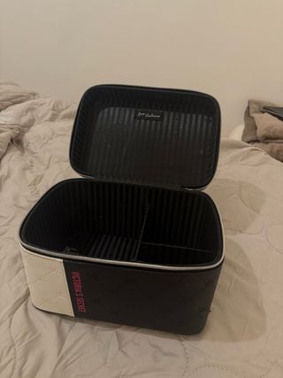 Neceser Victoria's Secret Negro y Blanco