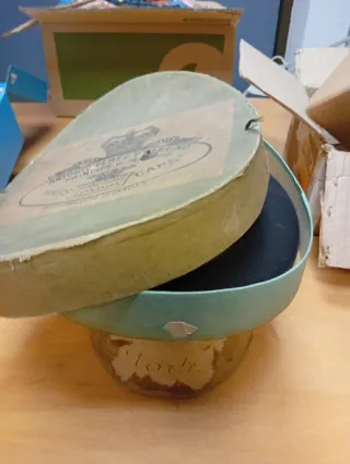 Chistera antigua negra