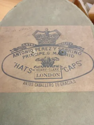 Chistera antigua negra