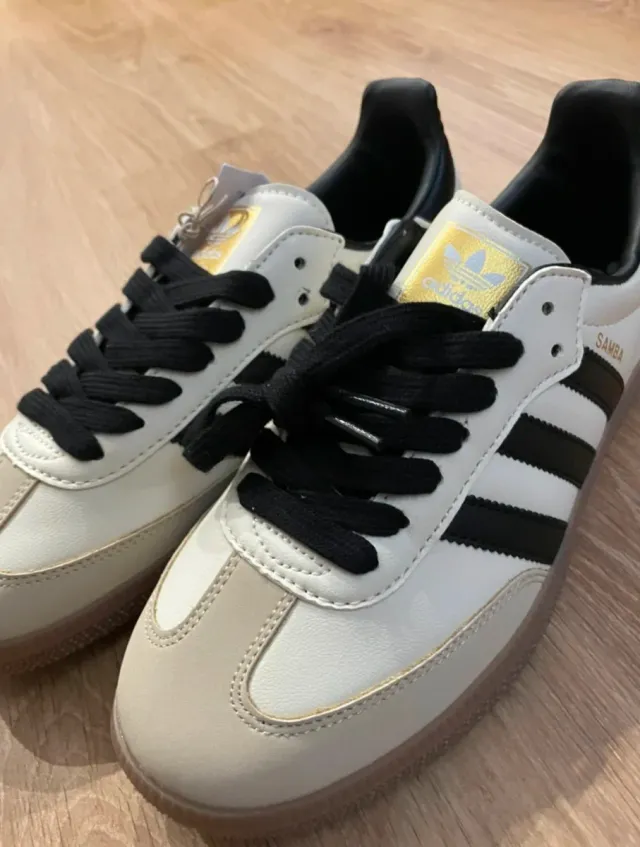 adidas gazelle silver green womens adidas Samba OG Blancas y Rojas Mujer IF6513 main image 1