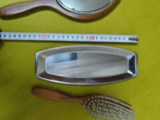 Juego tocador antiguo ,de metal plateado