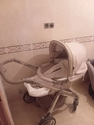 Carro Bebecar 3 en 1 Beige