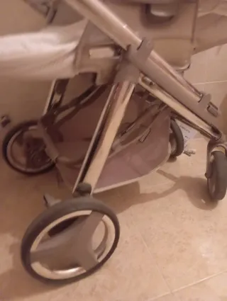 Carro Bebecar 3 en 1 Beige
