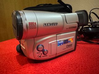 Videocámara Samsung Hi8 VP-L900