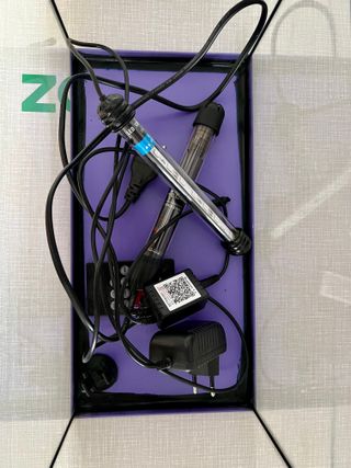 Pecera pequeña morada