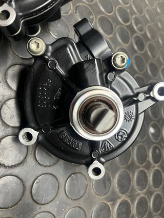 Bomba de agua BMW K1600 / K1600 B nueva 150 eur un