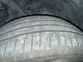 Neumático Bridgestone 245/50 R19