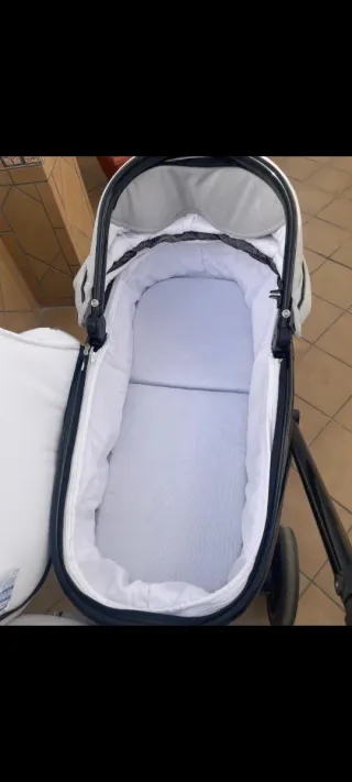 Carro Bebecar Hip Hop seminuevo