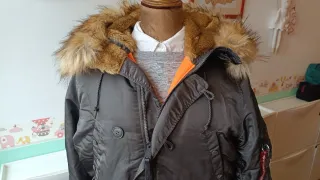 Chaqueta Alpha Industries N-3B Gris