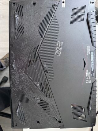 Portátil Gamer MSI GE75 Raider 9SF