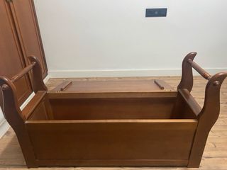 Baúl banco madera maciza asiento morado