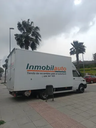 Camión furgón Iveco 3500kg camper.