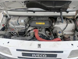 Camión furgón Iveco 3500kg camper.