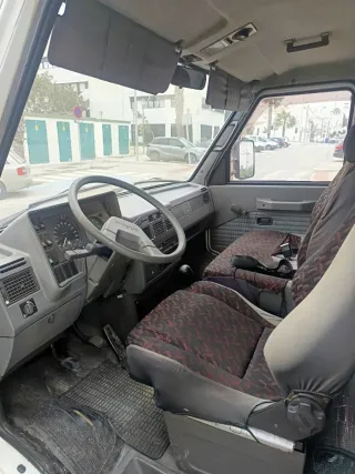 Camión furgón Iveco 3500kg camper.