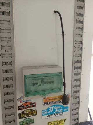 Camión furgón Iveco 3500kg camper.