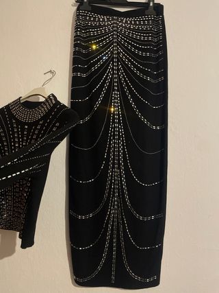 Conjunto fiesta top y falda pedrería