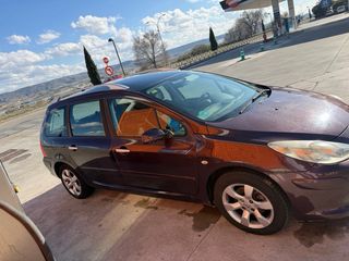 Se vende Peugeot 307 SW 1.6 de 110 caballos