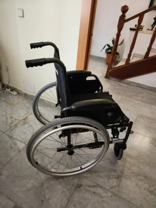 Silla de ruedas nueva