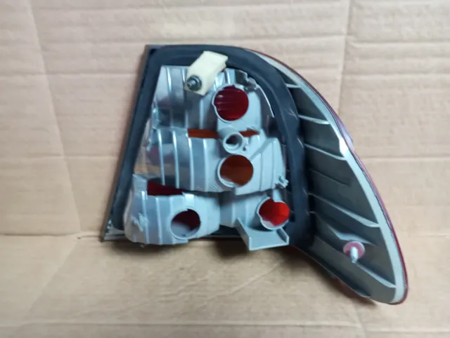 Piloto trasero izquierdo E46 restyling