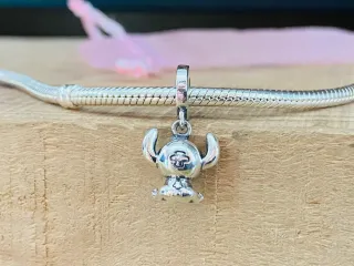 Charm Colgante | Pequeño Stirch verde