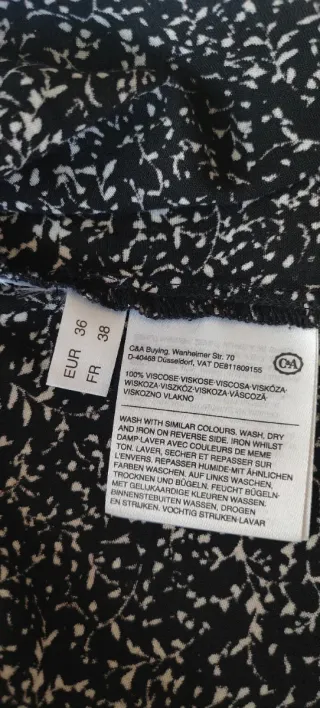 Top lencero Yessica  C&A negro y blanco