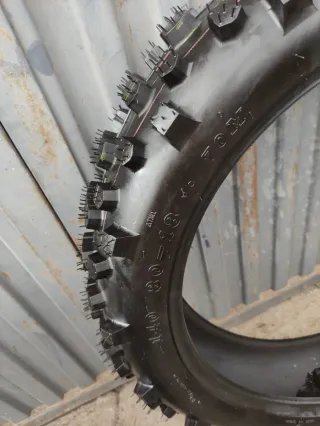 Neumático Enduro Nuevo